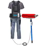 Otkrijte ROTAQLEEN Q-Power Ranac sa ugrađenom litijumskom baterijom (4-8h) za mobilno čišćenje staklenih površina i fasada, sa QLEEN ruksakom i efikasnim dugim štapom sa crvenim čekinjama.