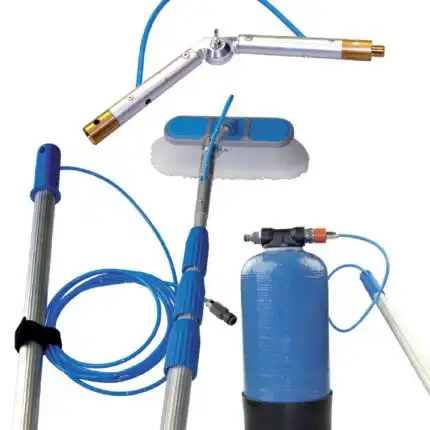 Kompletan set set za čišćenje solarnih panela i stakla sadrži LEWI profi teleskop, 25cm četku, 12.5L DI filter, plavo crevo.