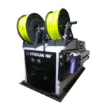 Combi 500 RODI čistač solarnih panela ima dvostruko žuto namotavanje crijeva, crno kućište s oznakom Streamline i bočni cilindrični filter.