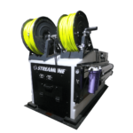 Streamline Combi 700 RODI, profesionalni čistač stakla, ima dva žuta koluta za crijeva od 100 m, pet filtera, dvije pumpe i 8-satnu Li-On bateriju.