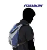 Figura sa plavo-sivim rancem koji prikazuje elegantni STREAMLINE logo, odražava eleganciju, slično sistemu za čišćenje prozora Dragonfly