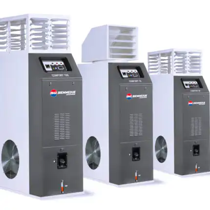 Tri industrijska grejača, svaki sa oznakom Dizel Grejač BIEMMEDUE CONFORT 70 sa 60kW, imaju sivo/beli dizajn i plavi logo Fasa Liquid Oil.