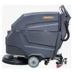 CHANCEE M60 samohodna mašina za pranje podova, siva, velike točkove, prednja četka, bočno crevo i CHANCEE logo na vrhu.