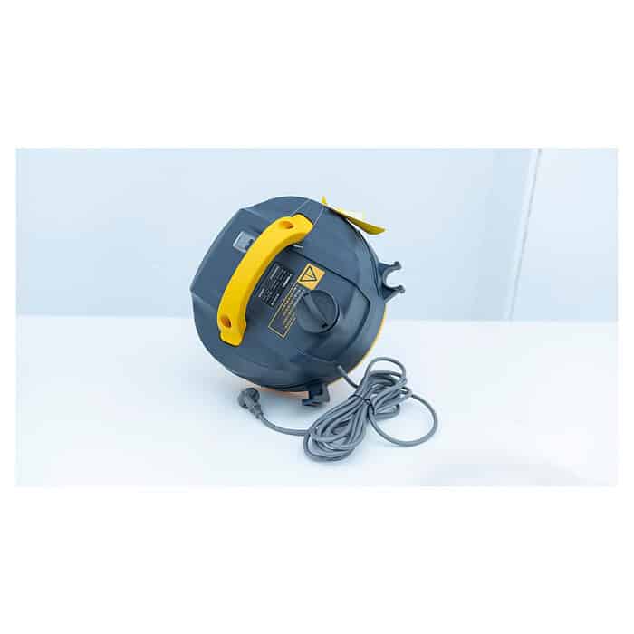 Profesionalni usisivač Chancee CRS1625 sa HEPA filtracijom (99,7%, 25 L, 1,6 kW, >210 m³/h, 22,7 kPa) stoji na beloj podlozi.