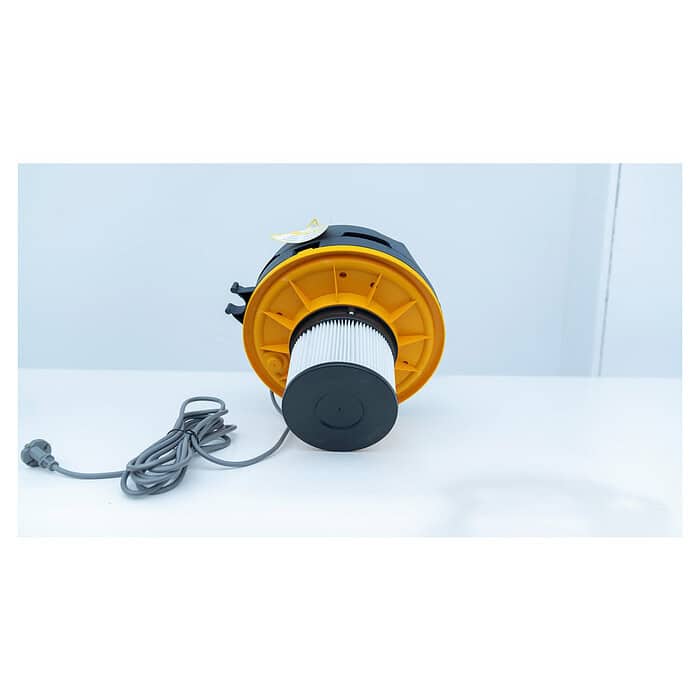 Profesionalni usisivač Chancee CRS1625, 25L, 1.6kW, HEPA filtracija 99.7%, >210 m³/h protok na beloj podlozi svetle pozadine.