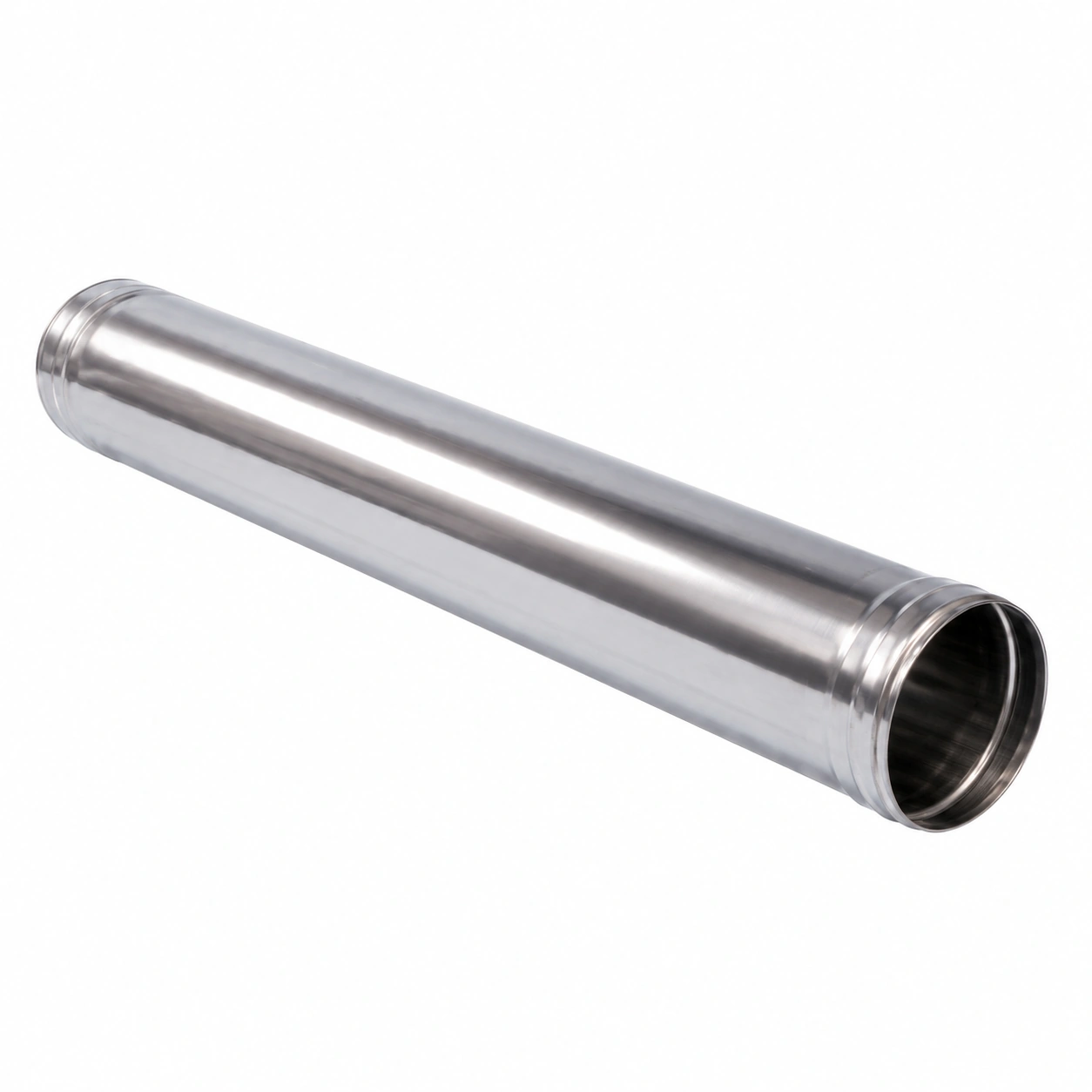 inox-dimovodna-cev-1m-200mm-02ac287 Na beloj podlozi nalazi se sjajan, cilindrični segment cevi od nerđajućeg čelika, šupalj i otvoren na oba kraja.