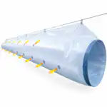 Prozirni plastični ventilacijski kanal visi sa žice. Žute strelice označavaju zrak koji ulazi kroz širi kraj i izlazi kroz otvore duž cijevi.