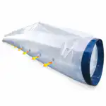 Veliki providni plastični vazdušni kanal sa plavim obrubom i žutim strelicama koje prikazuju tok vazduha kroz bočne otvore.